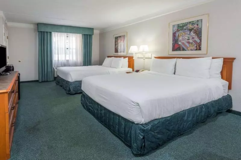 Motel 6 Hazelwood, Mo