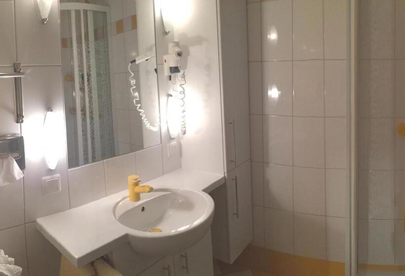 فندق Landhaus Lührmann