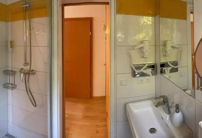 Hotelli Landhaus Lührmann