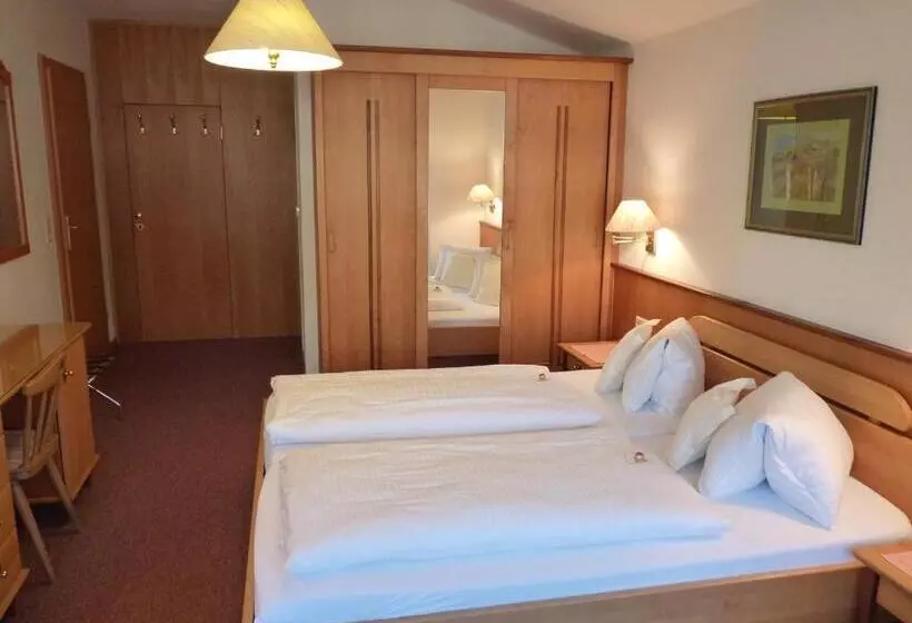 Hotelli Landhaus Lührmann