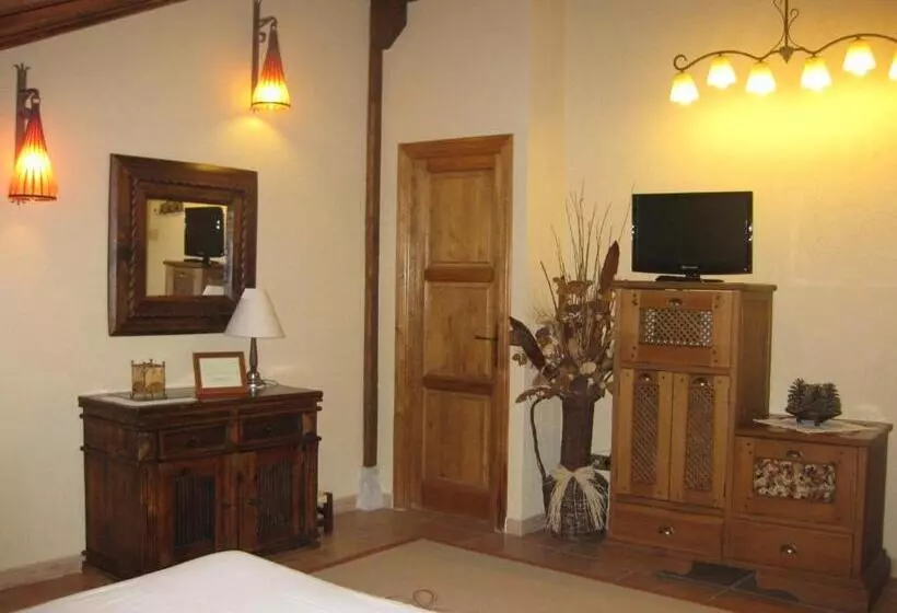 ホテル Rural Los Frutales