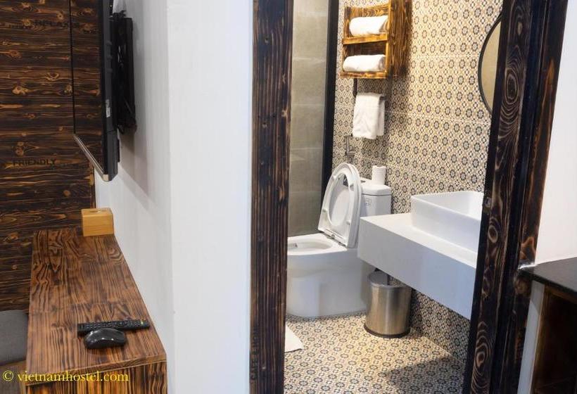 تختخواب و صبحانه The Kouple By The Vietnam Hostel