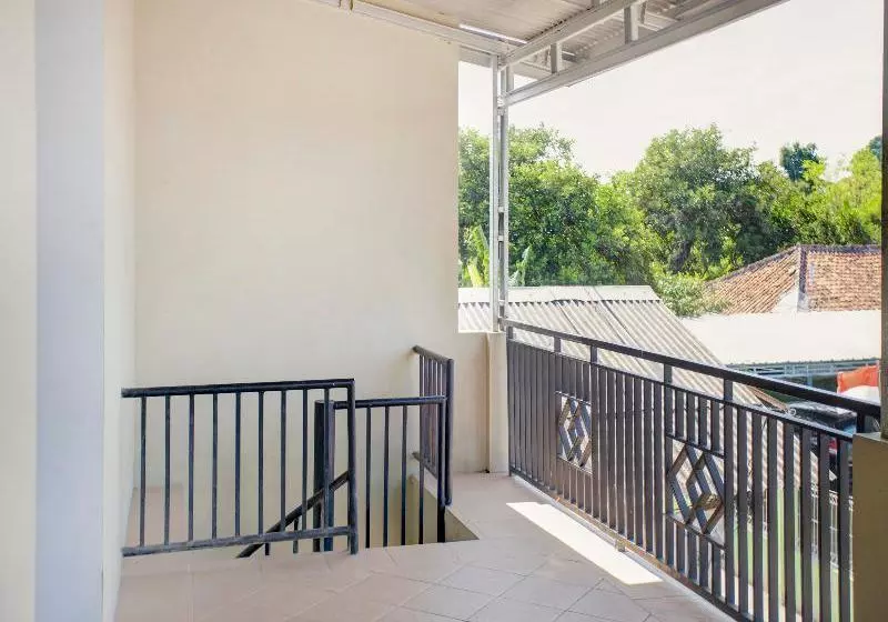 Hotel Oyo 2249 Kost Teman