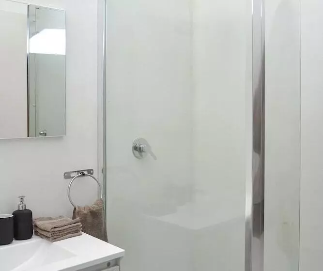 پانسیون Flatmilan
