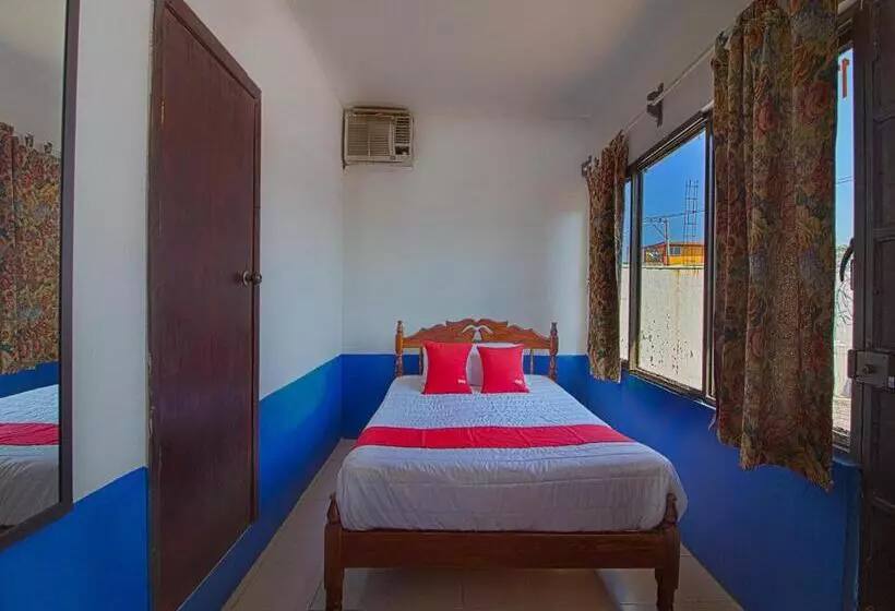 Hotelli Posada Los Faroles