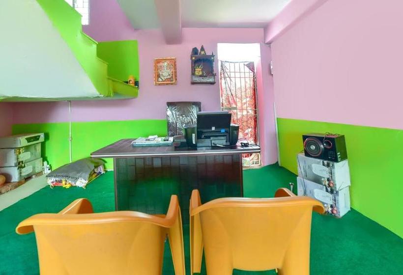 هتل Spot On 61254 Lucky Guest House