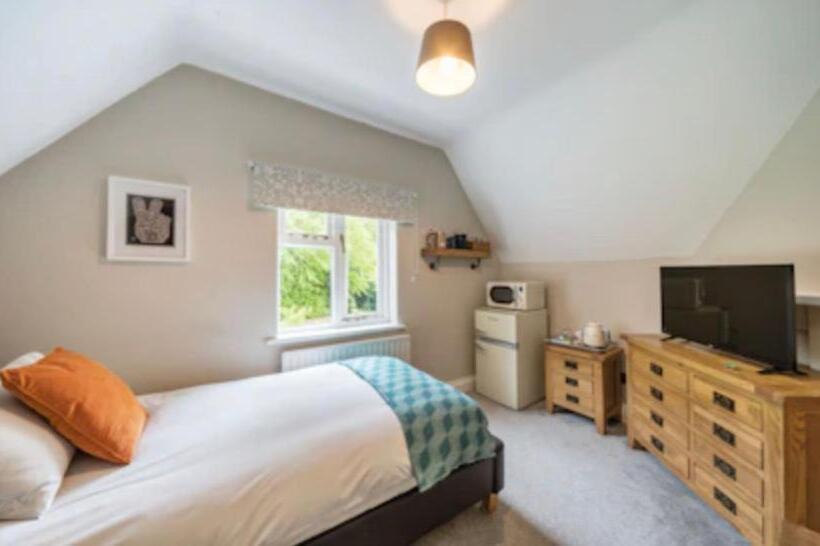 ペンション Tilehouse Lodge