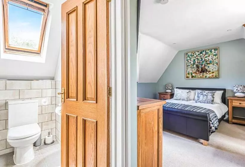 Majatalo Tilehouse Lodge