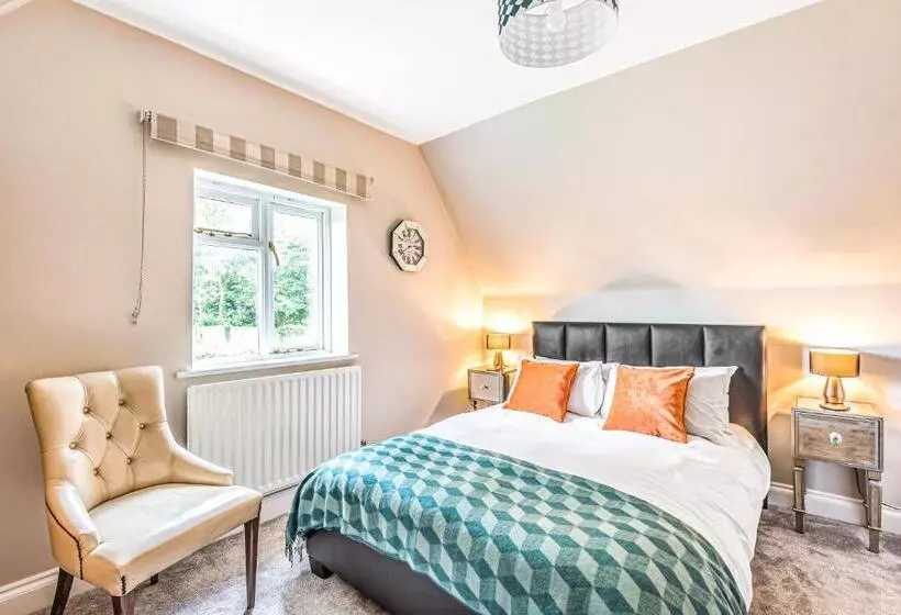 Majatalo Tilehouse Lodge