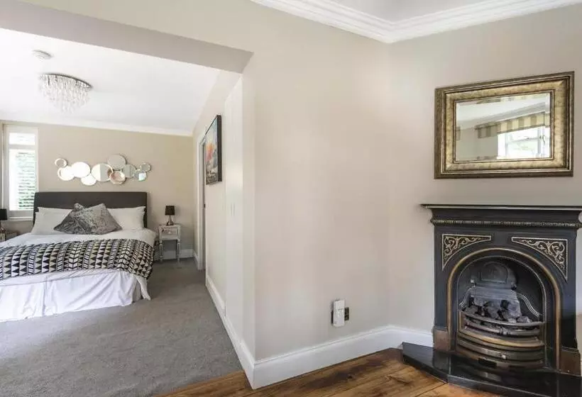 Majatalo Tilehouse Lodge