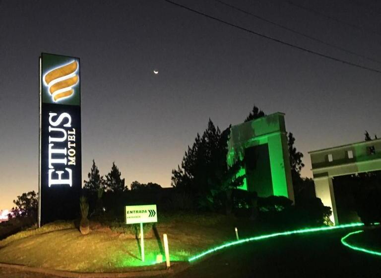 Hotel Ettus