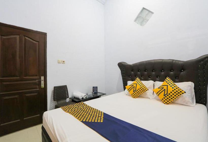 Szálloda Spot On 1797 Narita Family Residence