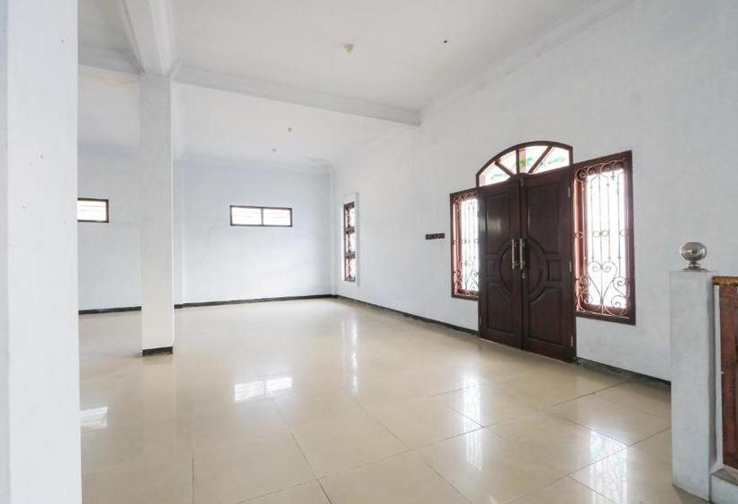 Szálloda Spot On 1797 Narita Family Residence