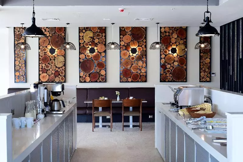 Hotelli Best Western Ferrat