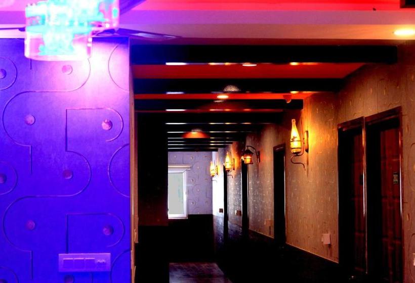 هتل Fab Dhanvitha Suites