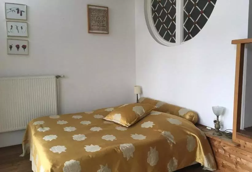 Hotelli Villa Berging