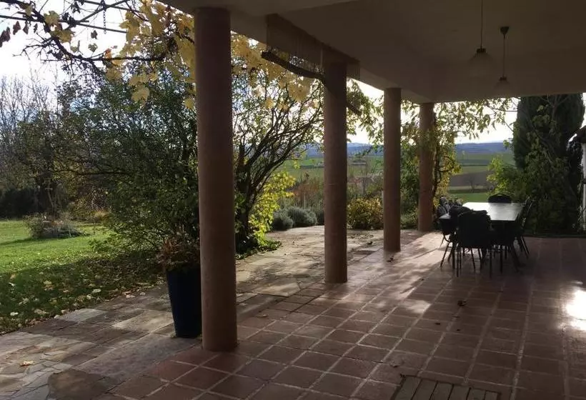 Hotelli Villa Berging