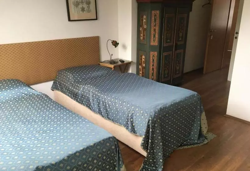 Hotelli Villa Berging