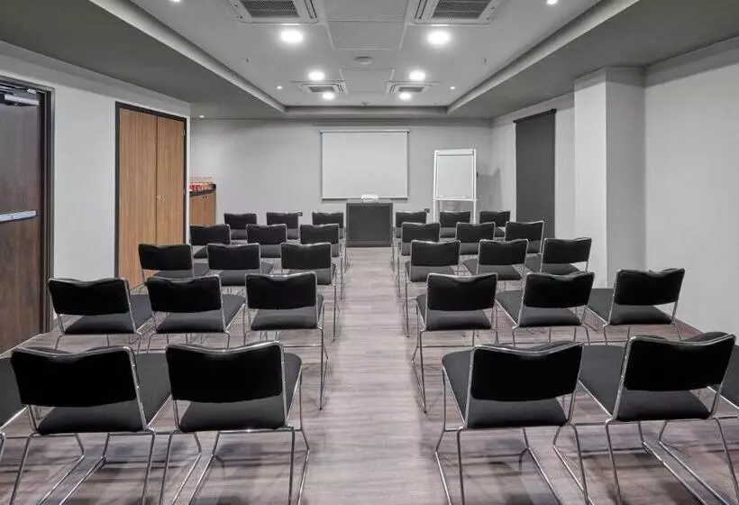 ホテル City Express By Marriott Guaymas