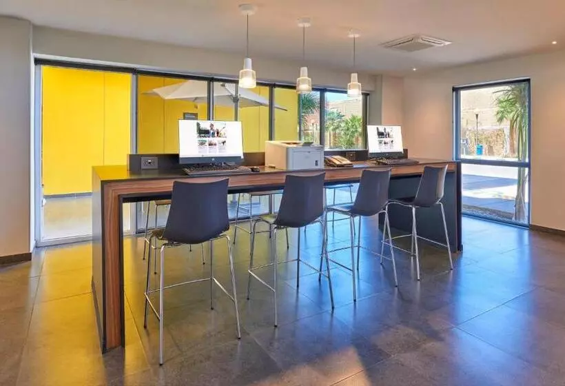 ホテル City Express By Marriott Guaymas