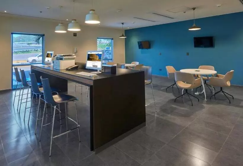 ホテル City Express By Marriott Guaymas