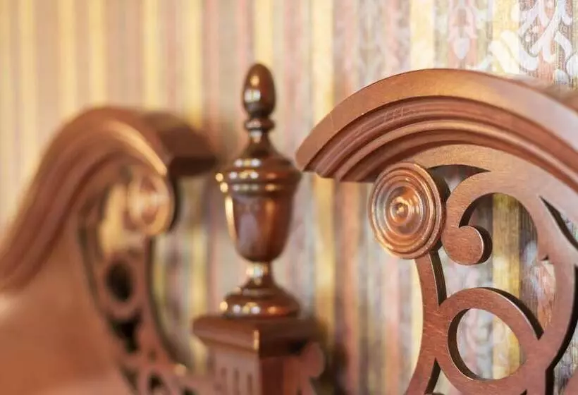 هاستل White Springs Manor A Belhurst Property
