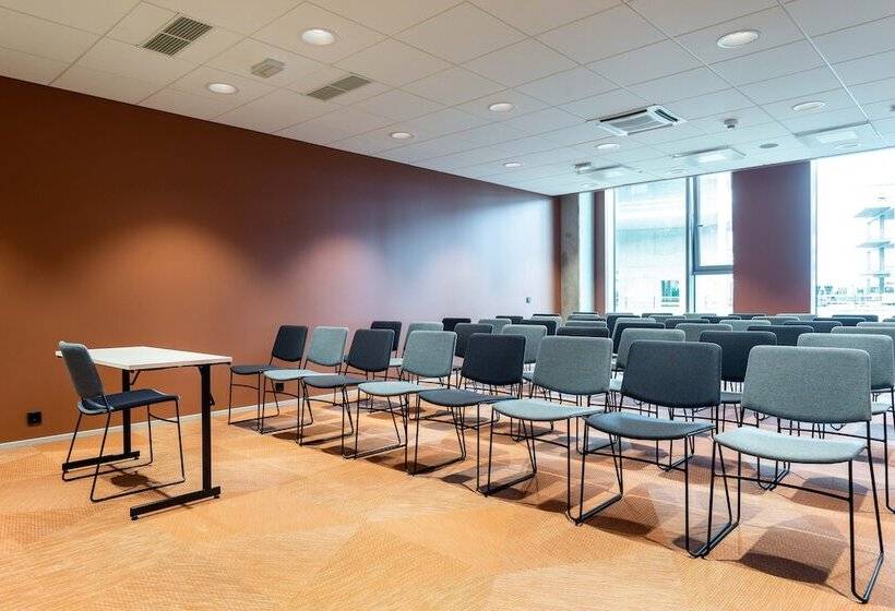 هتل Citybox Tallinn City Center