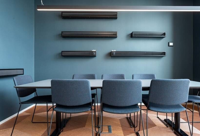 هتل Citybox Tallinn City Center