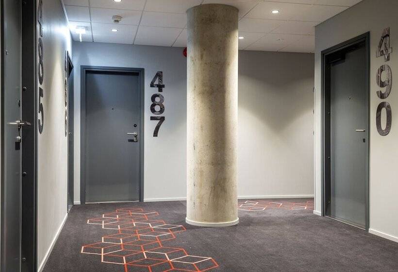 هتل Citybox Tallinn City Center