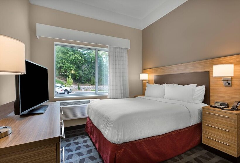 בית מלון כפרי Towneplace Suites Boone