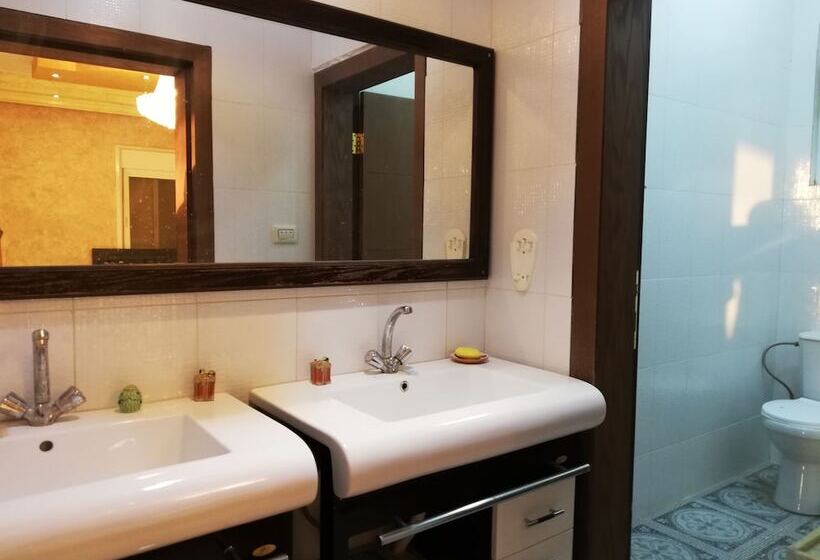 پانسیون Jabal Bed & Breakfast