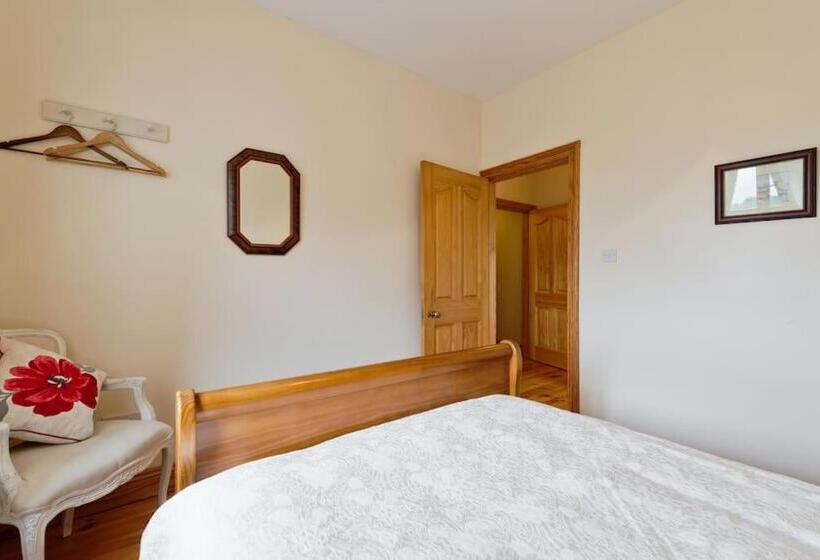 Ash House Bed And Breakfast