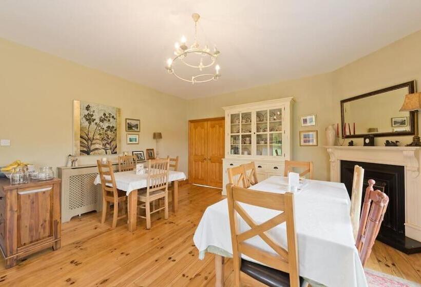 Ash House Bed And Breakfast