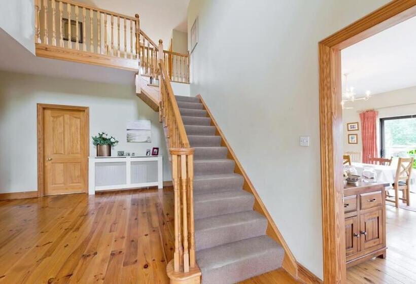 Ash House Bed And Breakfast