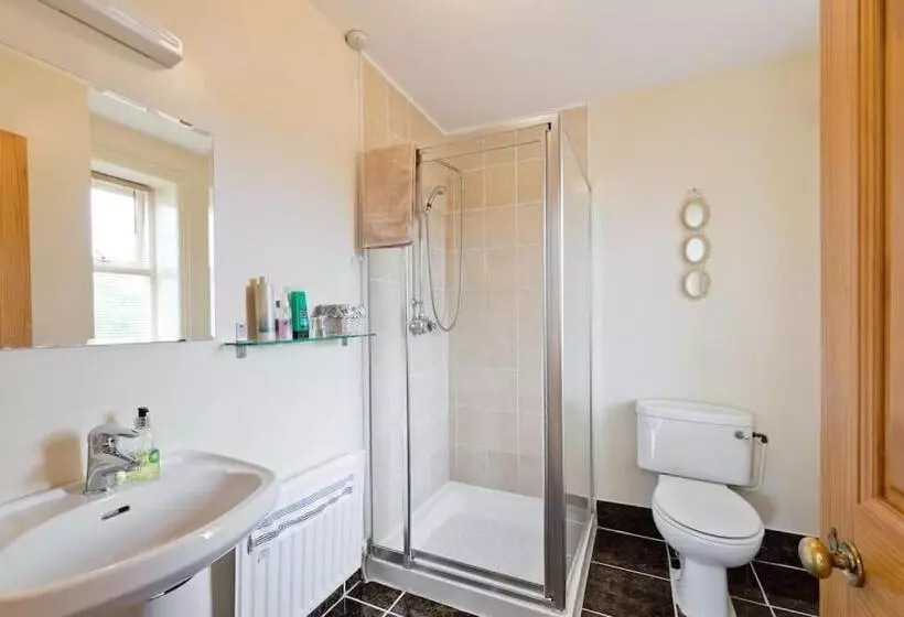 Ash House Bed And Breakfast