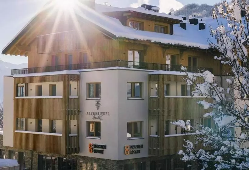 Hotelli Garni Alpenjuwel Residenz