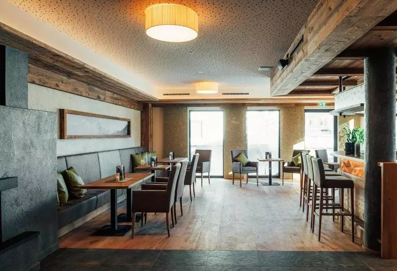 Hotelli Garni Alpenjuwel Residenz