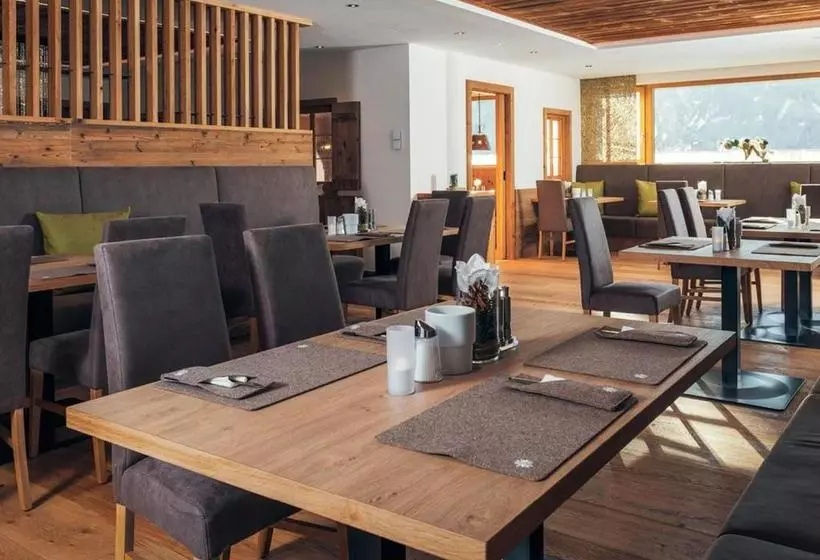 Hotelli Garni Alpenjuwel Residenz