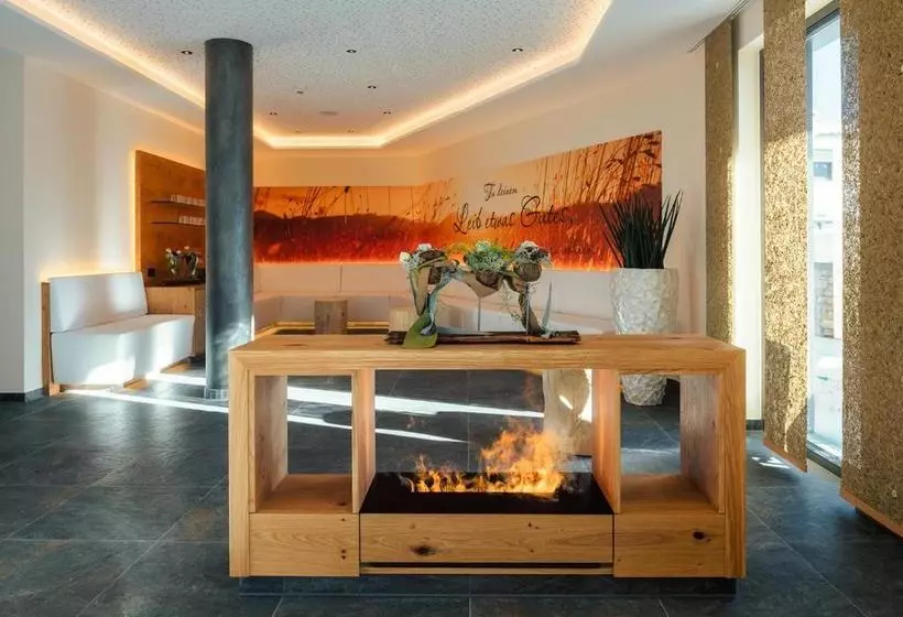 Hotelli Garni Alpenjuwel Residenz