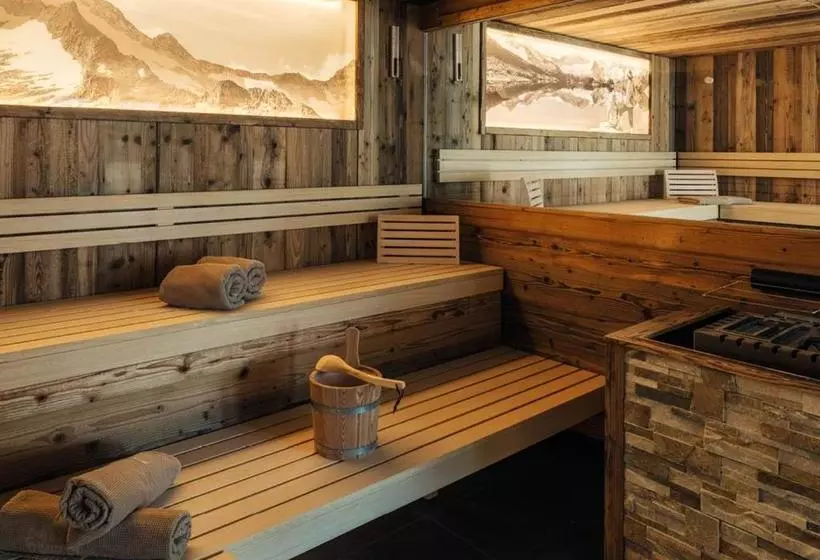 Hotelli Garni Alpenjuwel Residenz