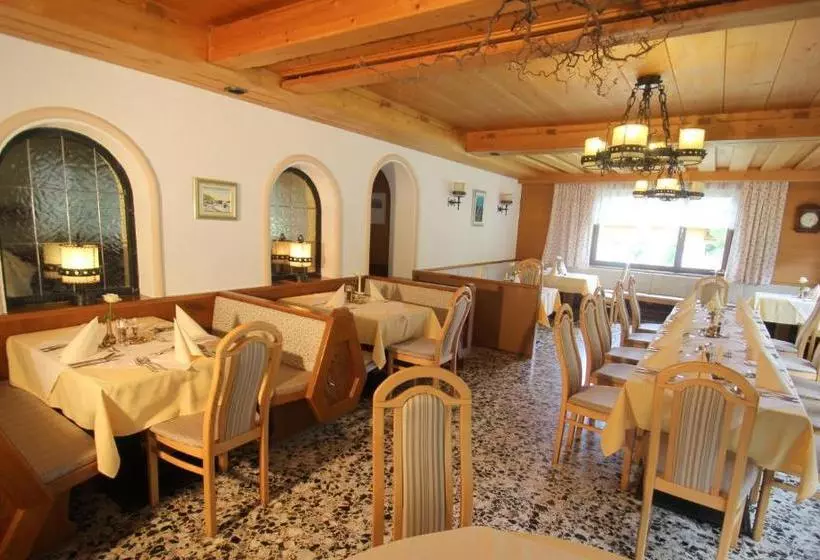 Hotelli Gasthof Edelweiß