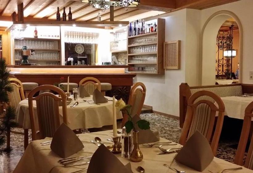 ホテル Gasthof Edelweiß