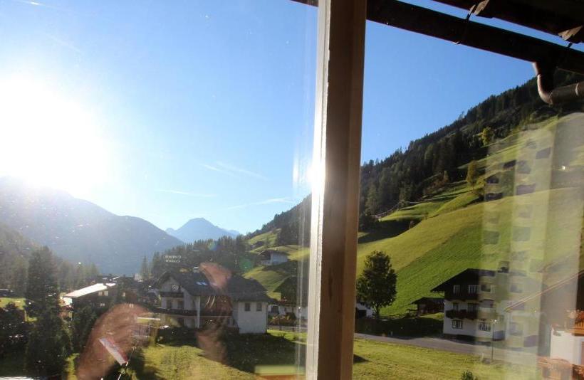 ホテル Gasthof Edelweiß