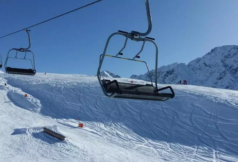 Hotelli Gasthof Edelweiß