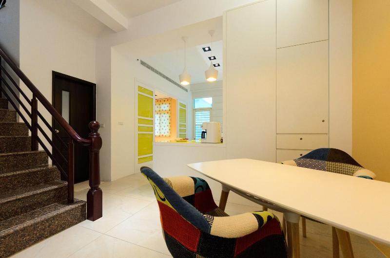 تختخواب و صبحانه Taiping 528