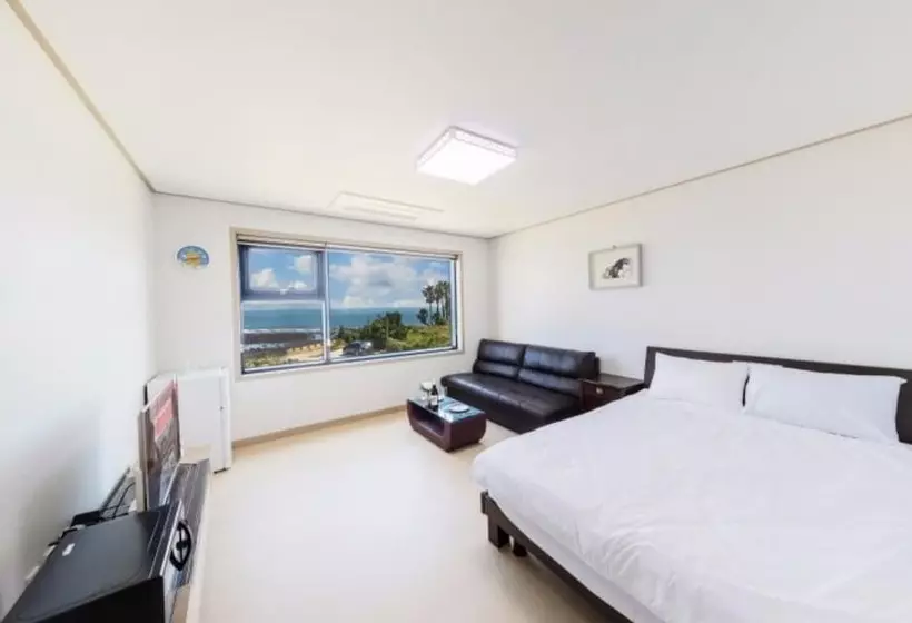 Seogwipo Gongcheonpo Villa Pension