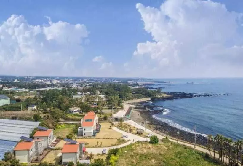 Seogwipo Gongcheonpo Villa Pension