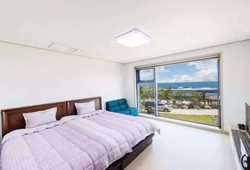 Seogwipo Gongcheonpo Villa Pension