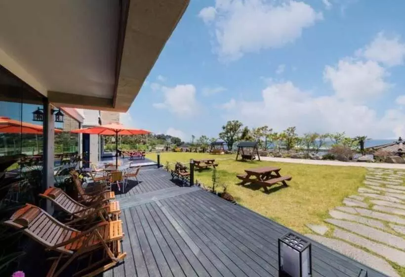 Seogwipo Gongcheonpo Villa Pension