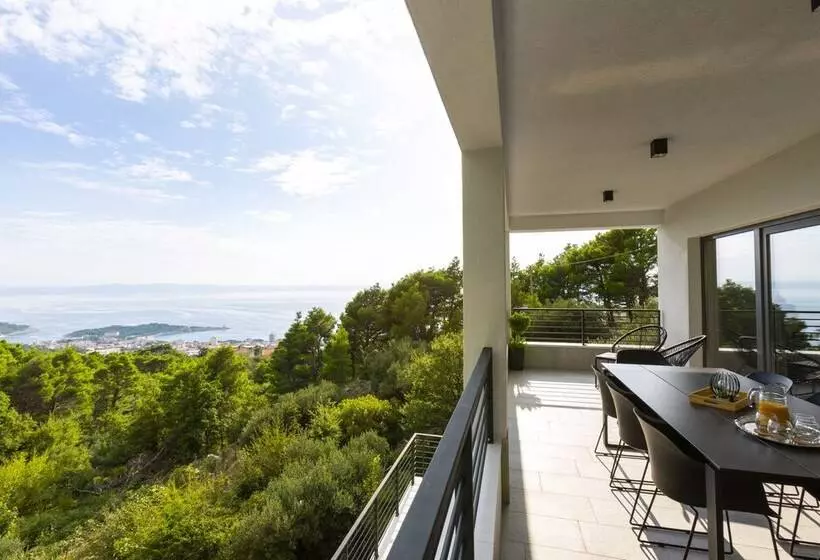 Villa Romance